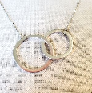 BNWOT J. Jill Looped Circles Sparkly Necklace